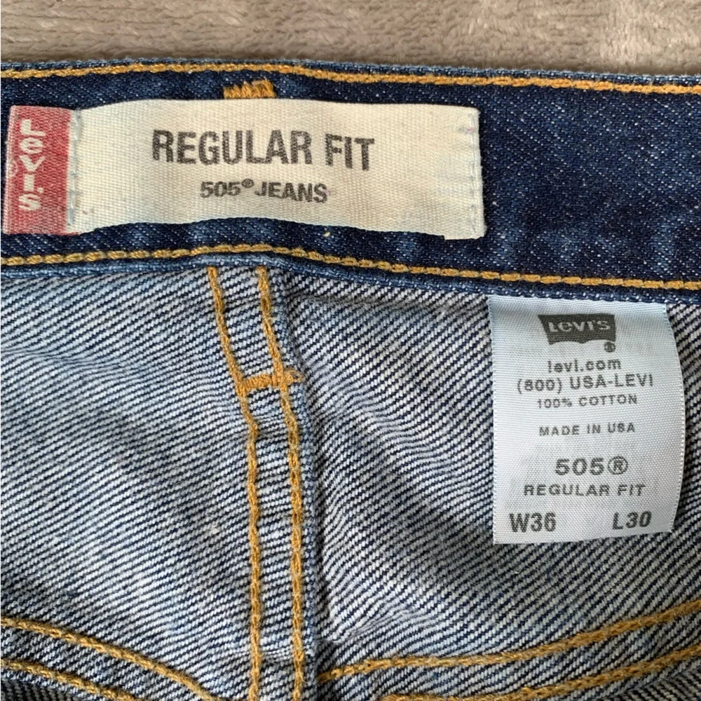 Levi's 505 Jeans Men 36 x 30 Dark Blue Wash Regular Fit Stretch Made‎ In USA